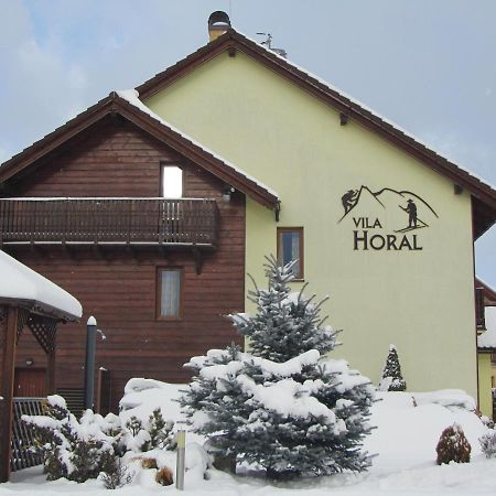 Vila Horal Liptovský Mikuláš Buitenkant foto