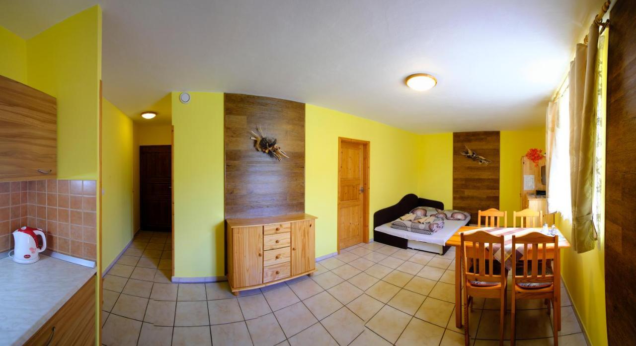 Vila Horal Liptovský Mikuláš Buitenkant foto